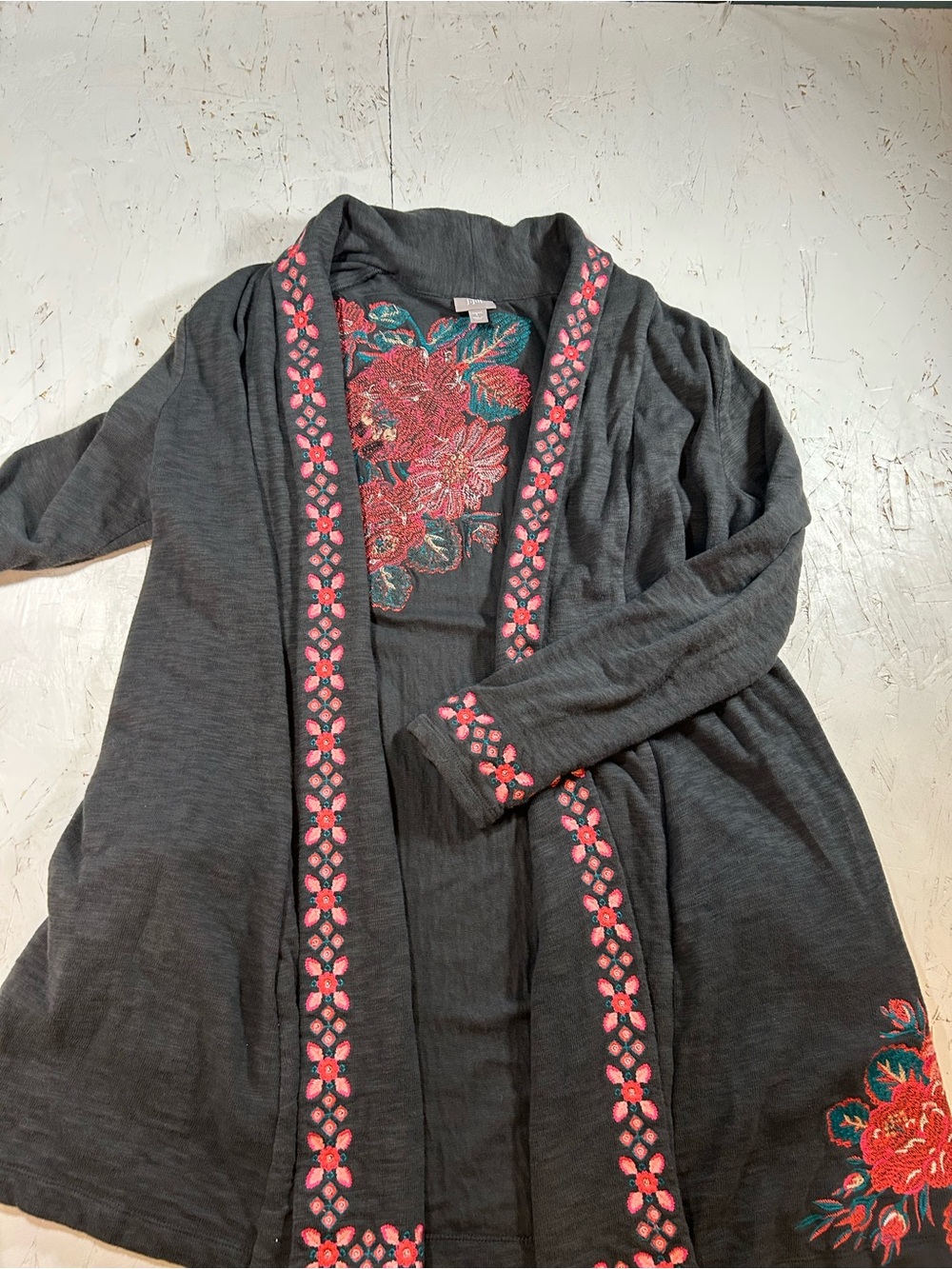 j.jill Embroidered Floral Cardigan in Gray Size Large